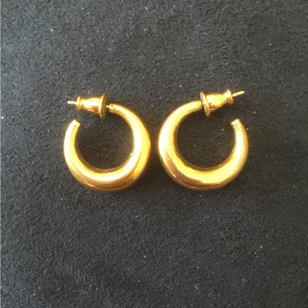 Vintage Monet Small Gold Hoop Earrings (pierced)